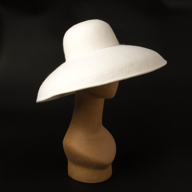 クラシックなウールのフェルトハット,広いつば,女性用,柔軟な - Hat Floppy Wide のレビューと価格